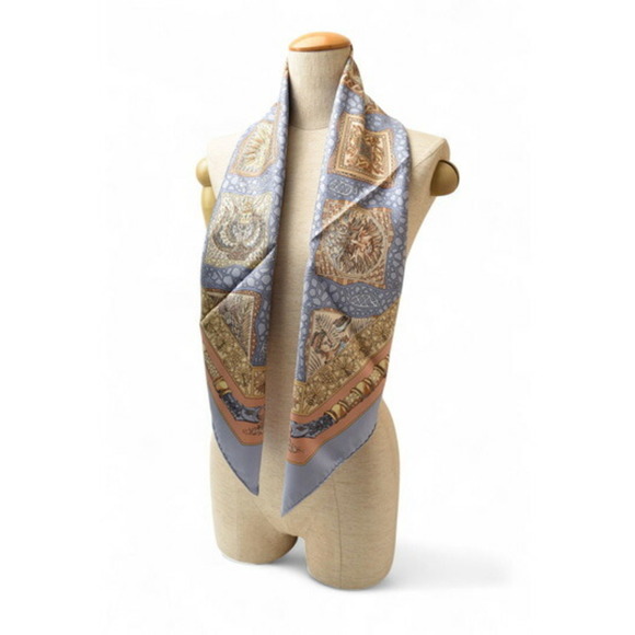 HERMES Blue Silk Scarf - Picture 9 of 9